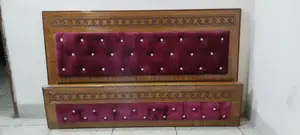 CANADIAN OAK VENEER BED. 6/7 FEET. M # 6716