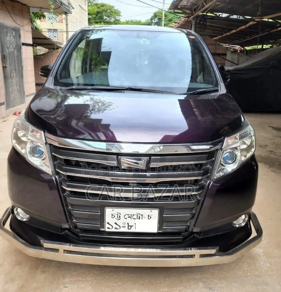 Toyota Noah Si OCTANE LPG 2015