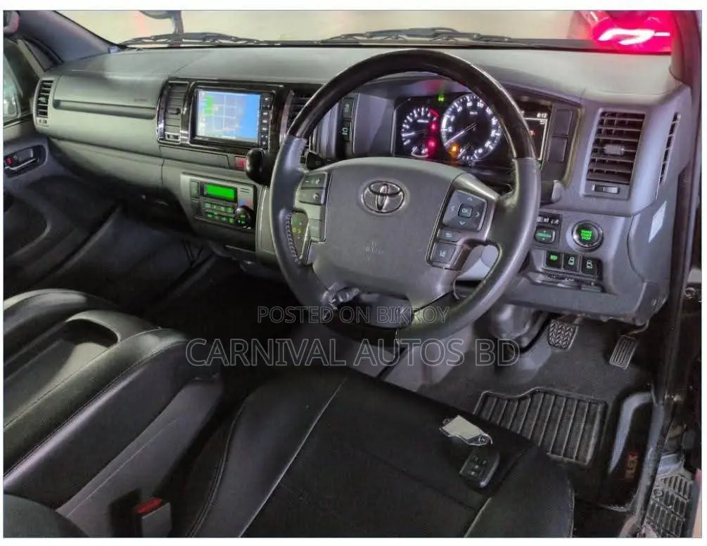 Toyota Hiace SUPER GL DARK PRIME 2020