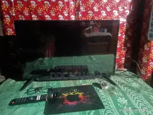 Smart TV 24-inch for sale