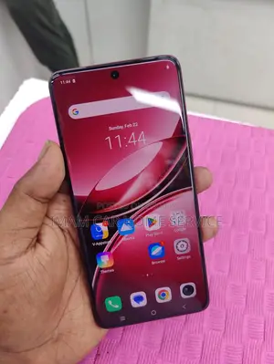 Vivo V50 12/512 GB (Used)