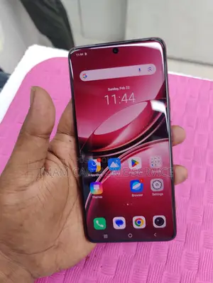 Vivo V50 12/512 GB (Used)