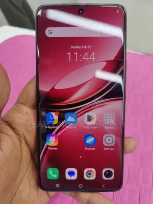 Vivo V50 12/512 GB (Used)