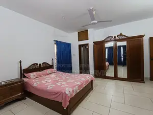 ৪০০০ বর্গফুটের বনানী ফুল ফার্নিশড অ্যাপার্টমেন্ট ভাড়া
