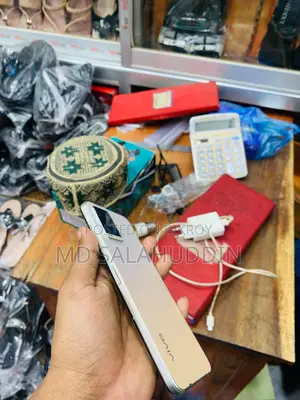 Vivo Y33s (Used)
