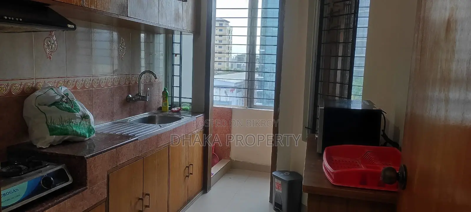 Fully Furnished (2700-Sqft) Nice Apartment Rent in Gulshan