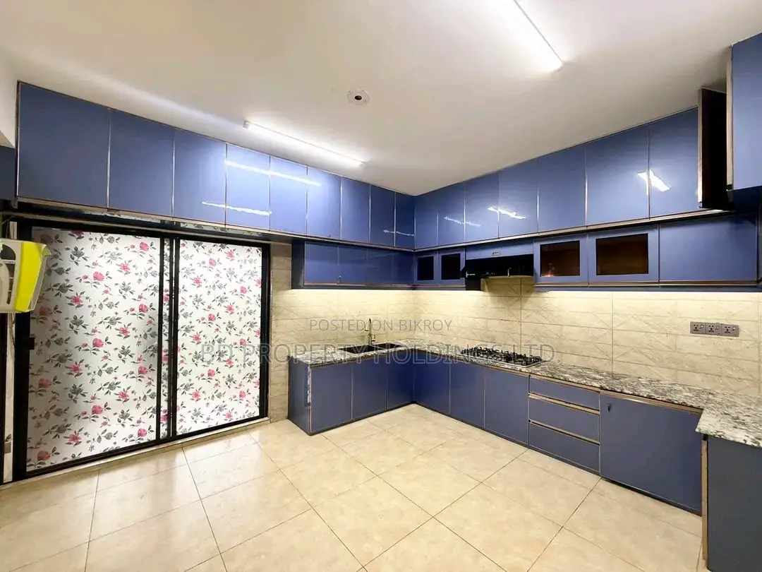 4bdrm Apartment in Basundhara for Rent