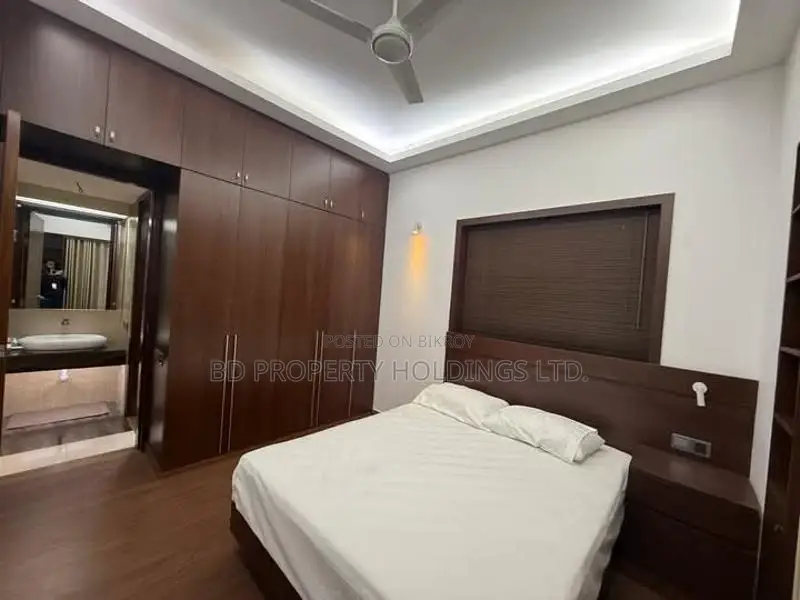 বসুন্ধরায় ভাড়া হবে ফার্নিশড ৩ বেডরুমের অ্যাপার্টমেন্ট