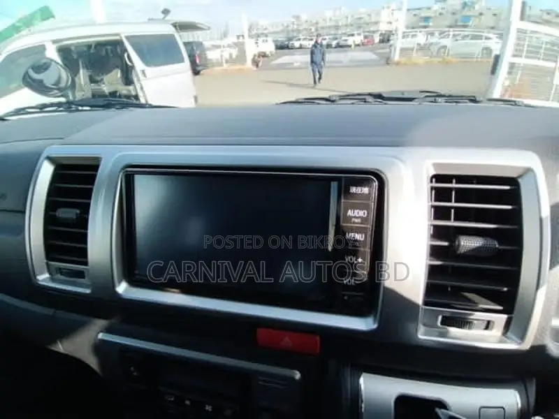 Toyota Hiace SUPER GL DARK PRIME 2020