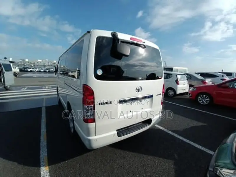 Toyota Hiace SUPER GL DARK PRIME 2020