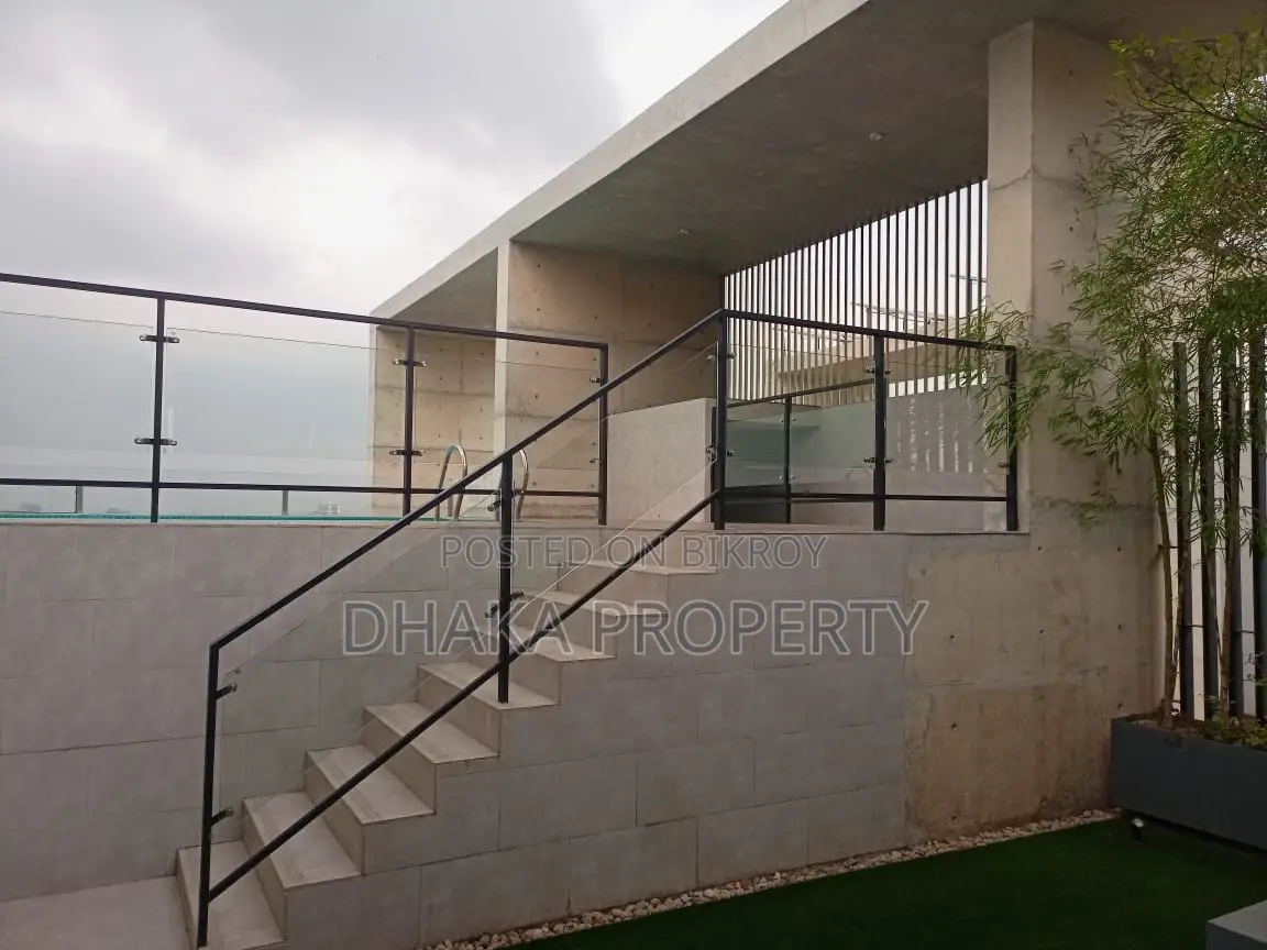 Gym Swimming Pool Luxury Flat Rent At Gulshan Model Town (3Bed2250SqFt.)