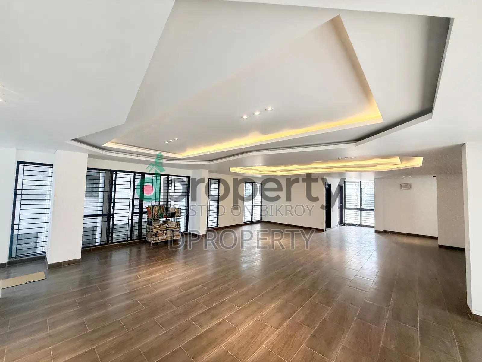 4bdrm Apartment in Basundhara for Rent