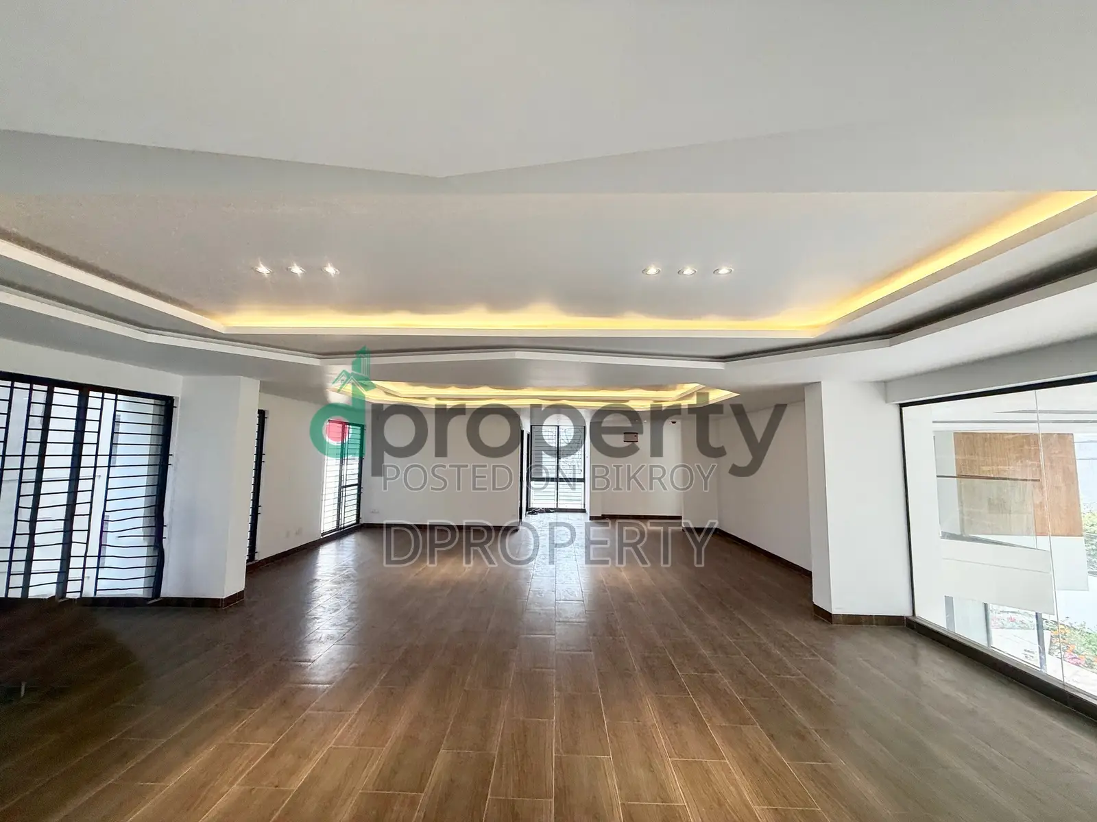 4bdrm Apartment in Basundhara for Rent