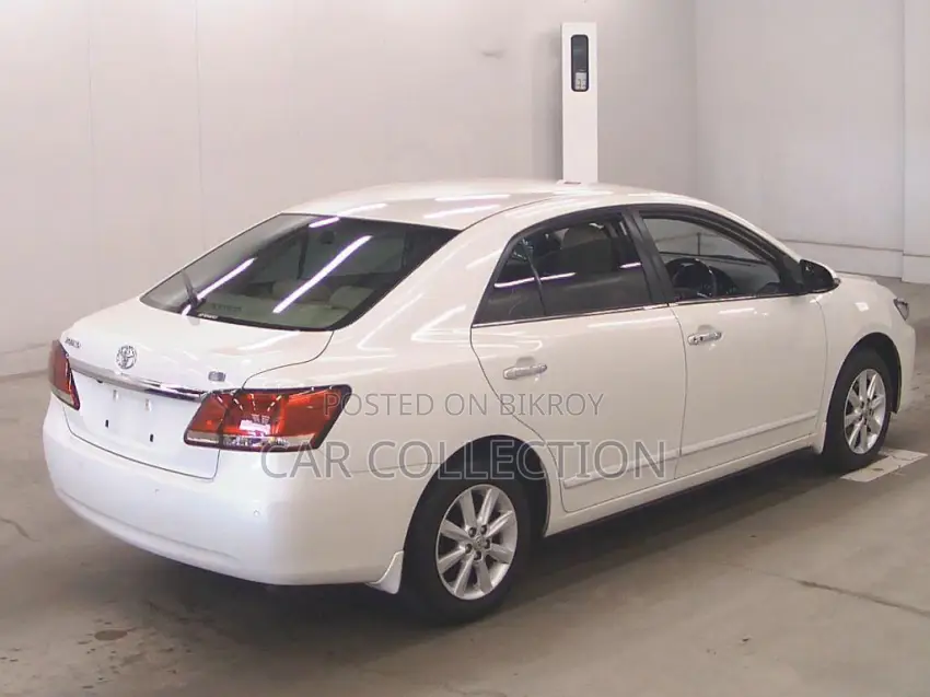 Toyota Premio F-EX 2020