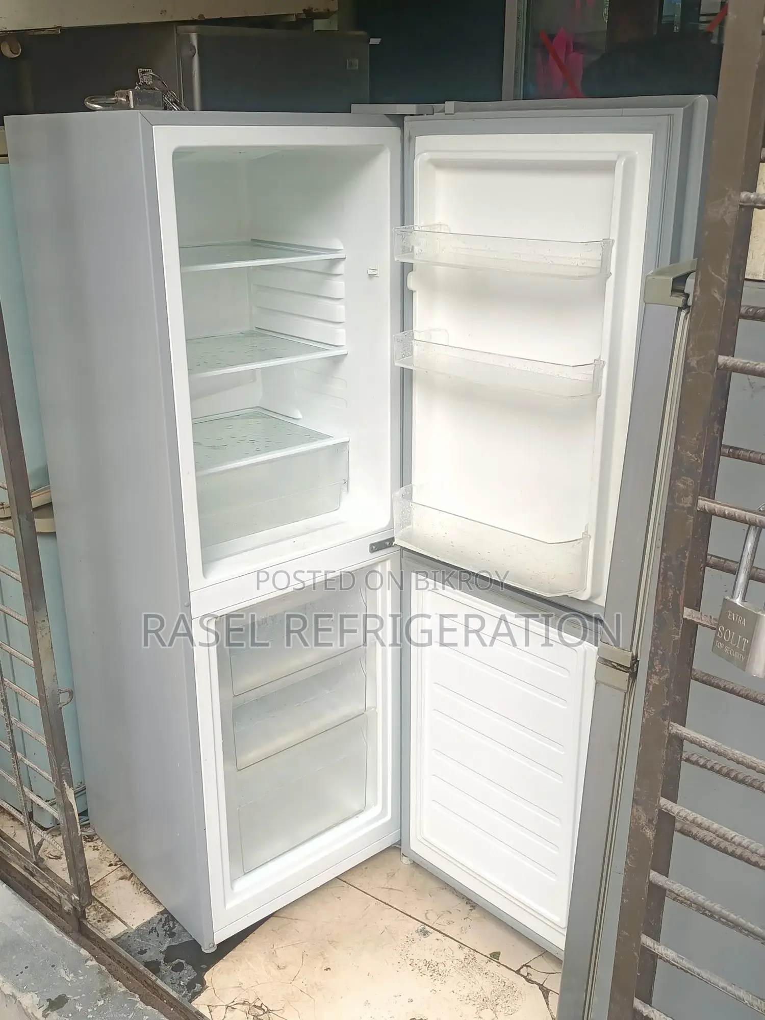 14 cubic feet running KELON refrigerator for sale at a blast offer.