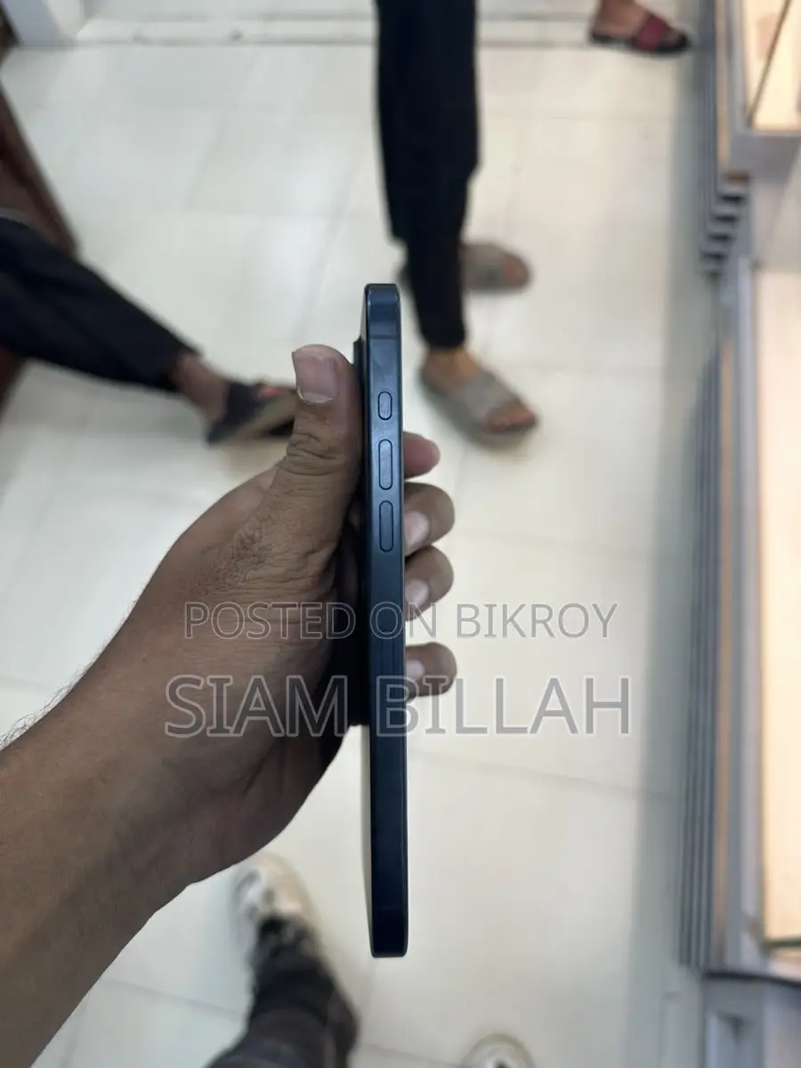 Apple iPhone 15 pro max Singapore (Used)