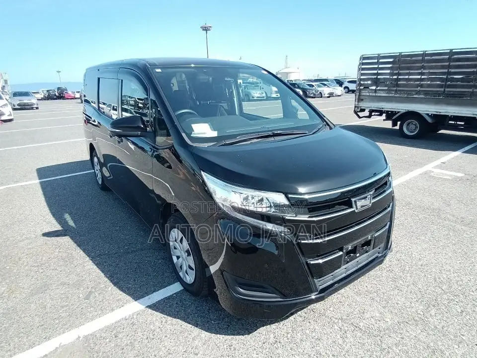 Toyota Noah X 2020