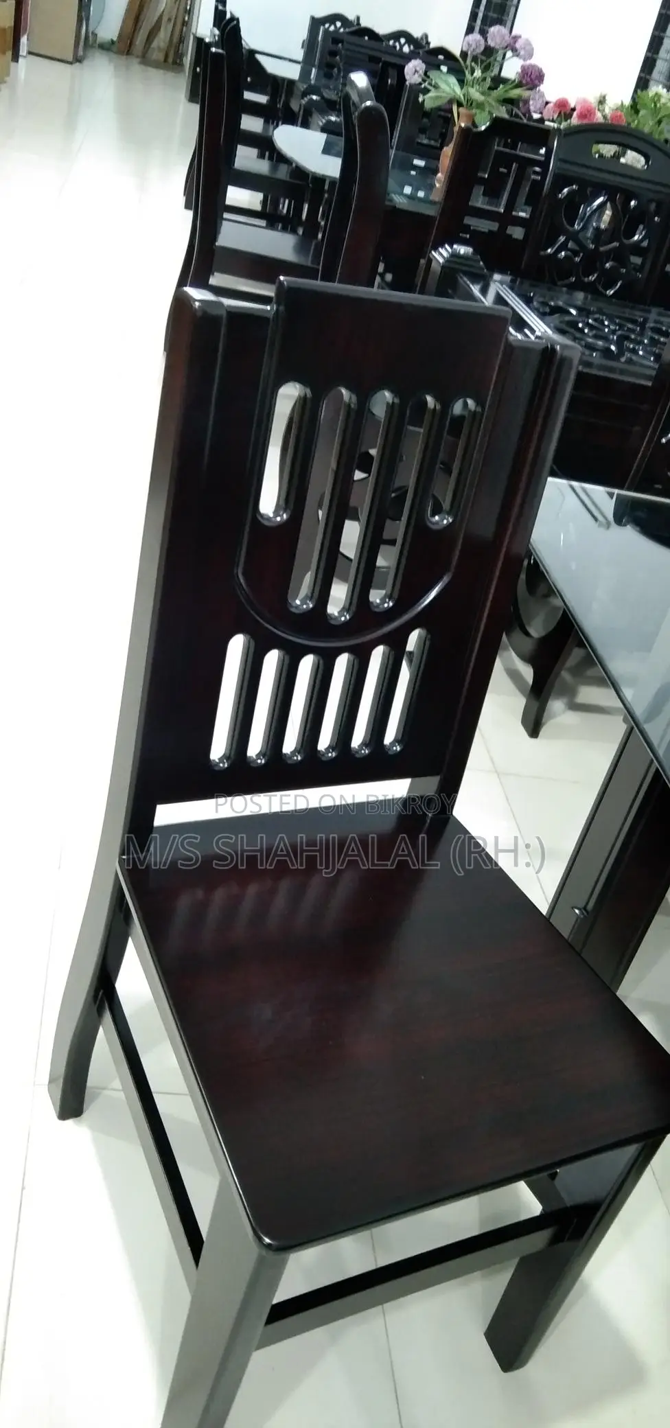New Model Dining Table with Advanced Wood Processing