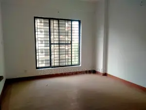 গুলশানে ৭০০ বর্গফুটের কমার্শিয়াল ওপেন অফিস স্পেস ভাড়া হবে