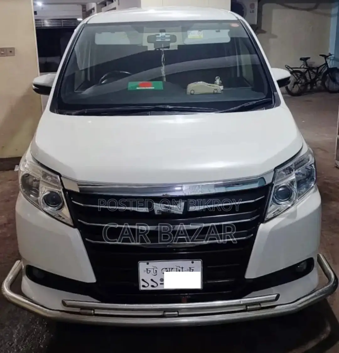 Toyota Noah Si Push Octane Run 2017