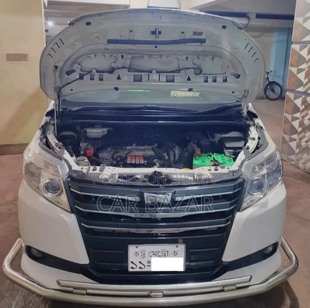 Toyota Noah Si Push Octane Run 2017