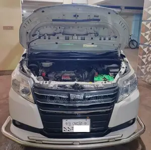 Toyota Noah Si Push Octane Run 2017