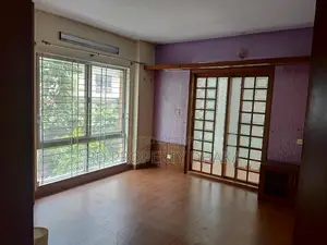 গুলশানে ৩০০০ বর্গফুটের চমৎকার ৪ বেডরুমের আনফার্নিশড অ্যাপার্টমেন্ট ভাড়ার জন্য