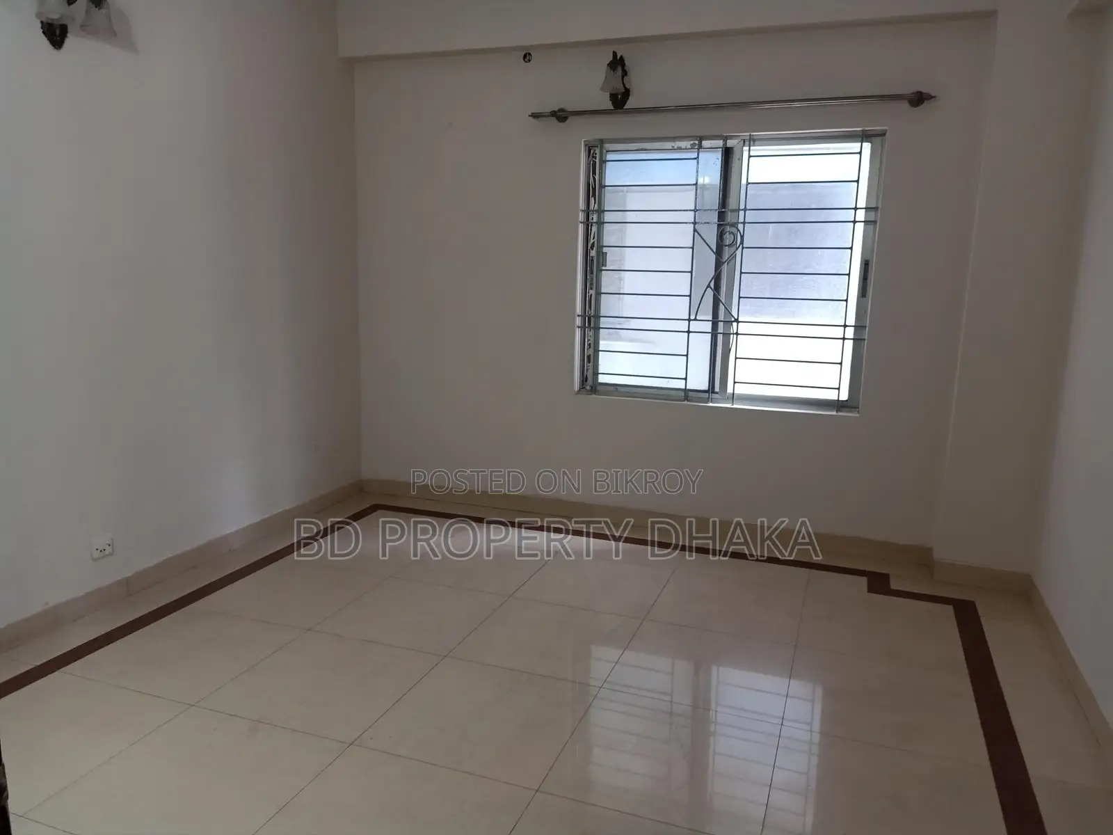 গুলশানে ৩০০০ বর্গফুটের চমৎকার ৪ বেডরুমের আনফার্নিশড অ্যাপার্টমেন্ট ভাড়ার জন্য