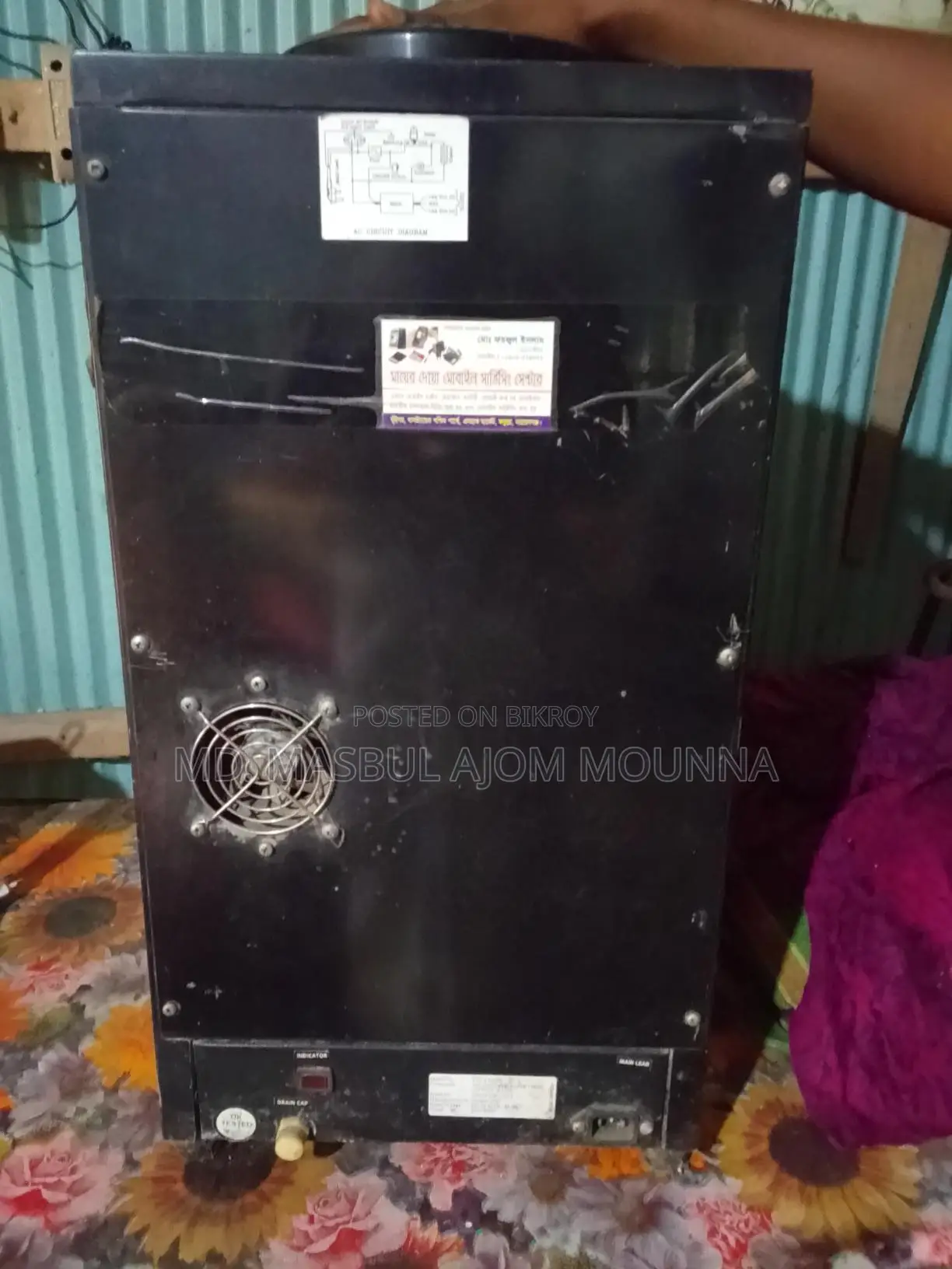 Fully functional coffee and tea maker machine for sale.