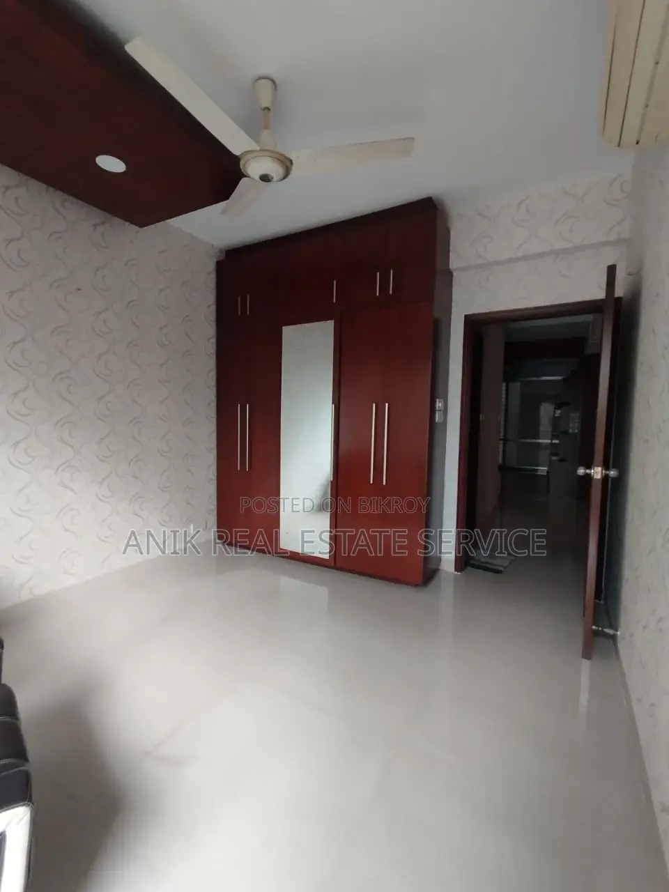 Good Quality 3 Bedroom Semi Farnised Flat Rent At Gulshan