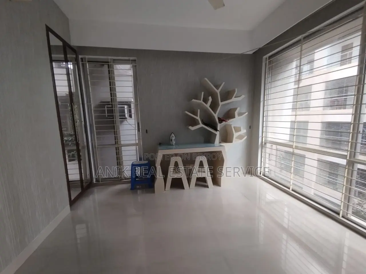 Good Quality 3 Bedroom Semi Farnised Flat Rent At Gulshan