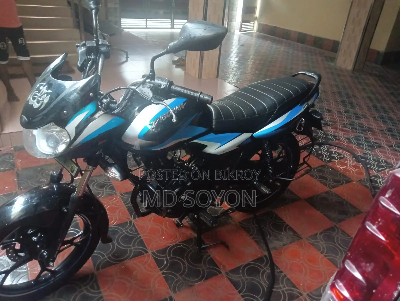 Bajaj Discover 110 2022