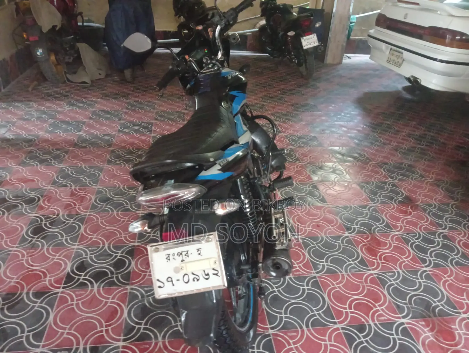 Bajaj Discover 110 2022