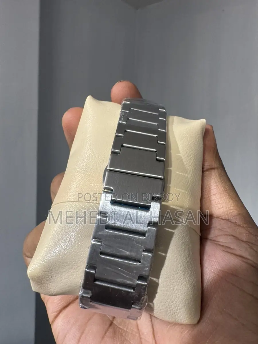 পোয়েডাগার ৯৩০ ঘড়ি