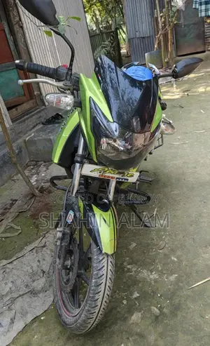 TVS Apache RTR . 2016