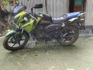 TVS Apache RTR . 2016