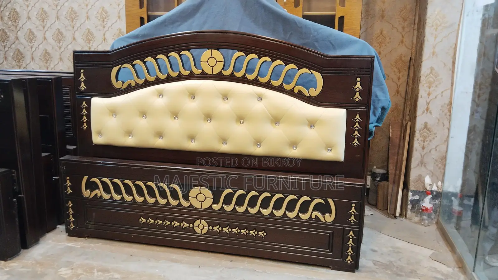 New Bed 6/7 Feet, Model #1667