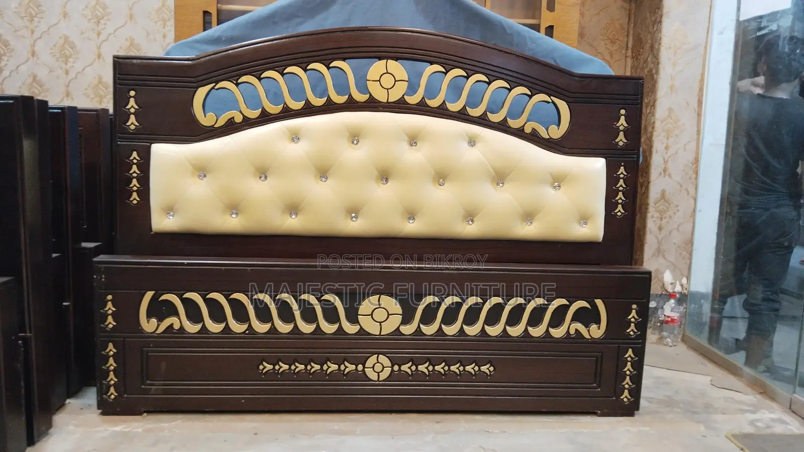 New Bed 6/7 Feet, Model #1667