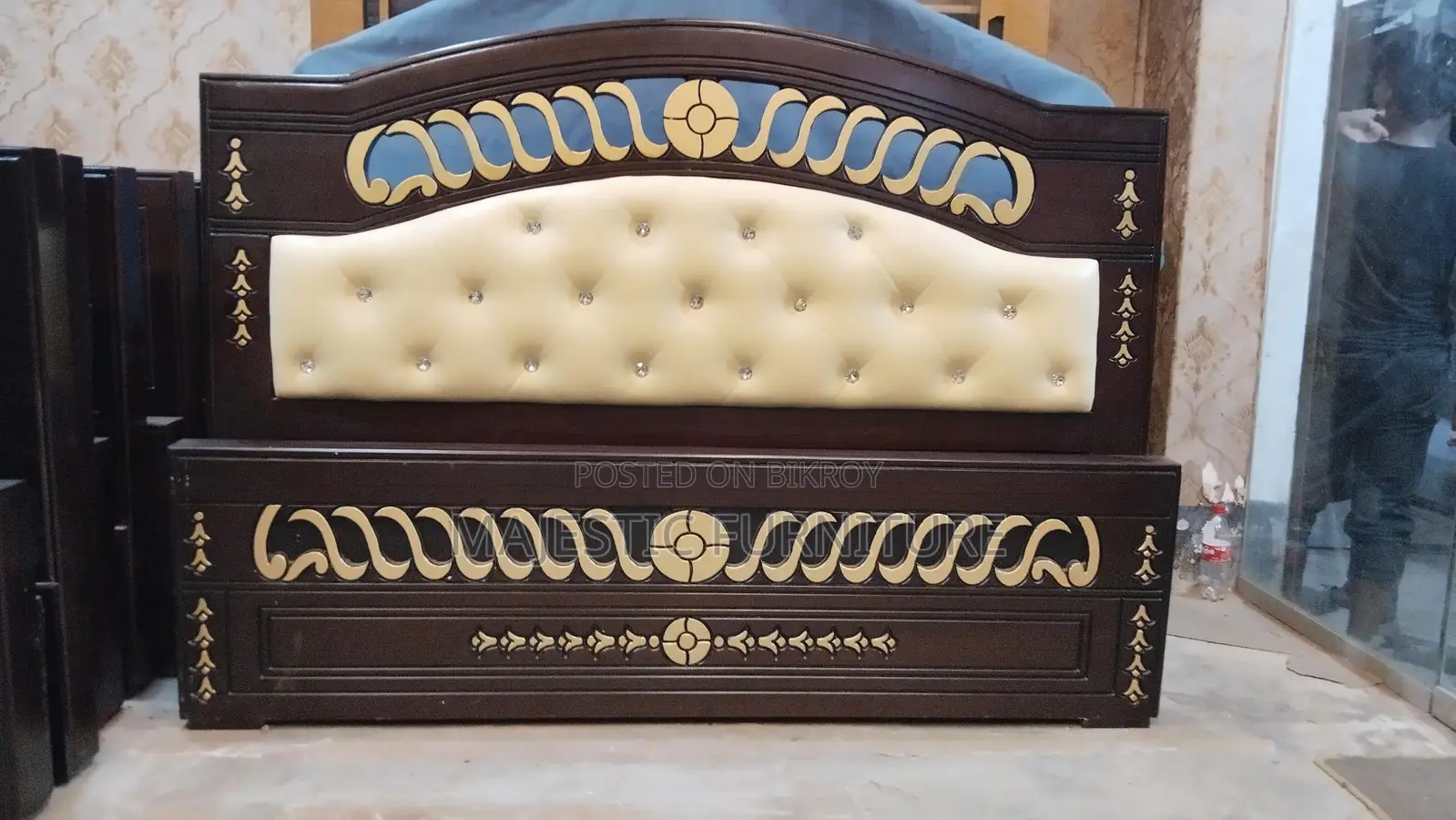 New Bed 6/7 Feet, Model #1667