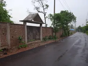 লাক্সারি ১৩.৫০ শতাংশ জমি শীতলক্ষ্যা নদী ভিউ পূর্বাচলের আইকনিক