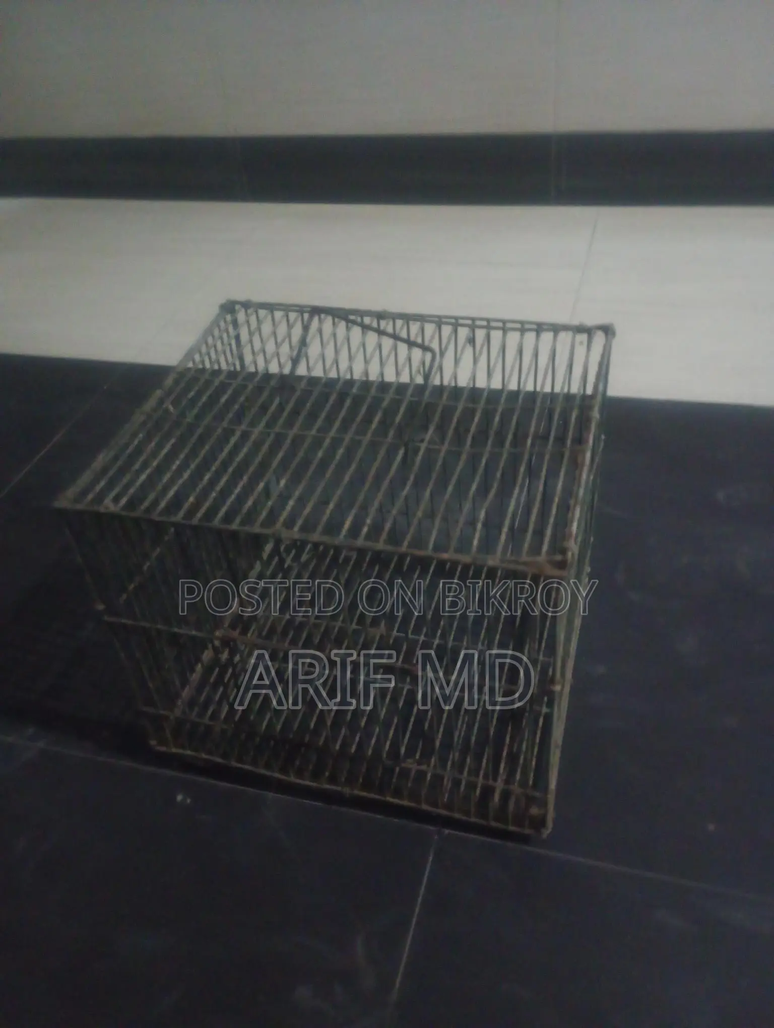 Get bird cages at a low price