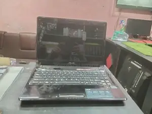 Asus Laptop 4GB RAM 320GB HDD