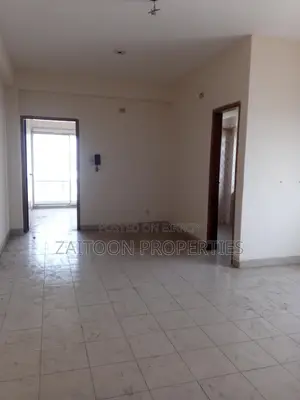 900 Sq. Ft. Compact Flat