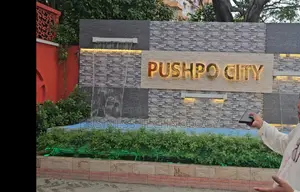 অর্ধেক মূল্যে ফ্ল্যাট এর গর্বিত মালিক হোন।