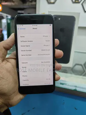 Apple iPhone 7 32gb Genuine Box (Used)