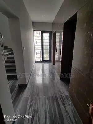 গুলশান-১ এ ১৮৫০ এসএফটি কমার্শিয়াল বা রেসিডেন্সিয়াল ভাড়ার জন্য