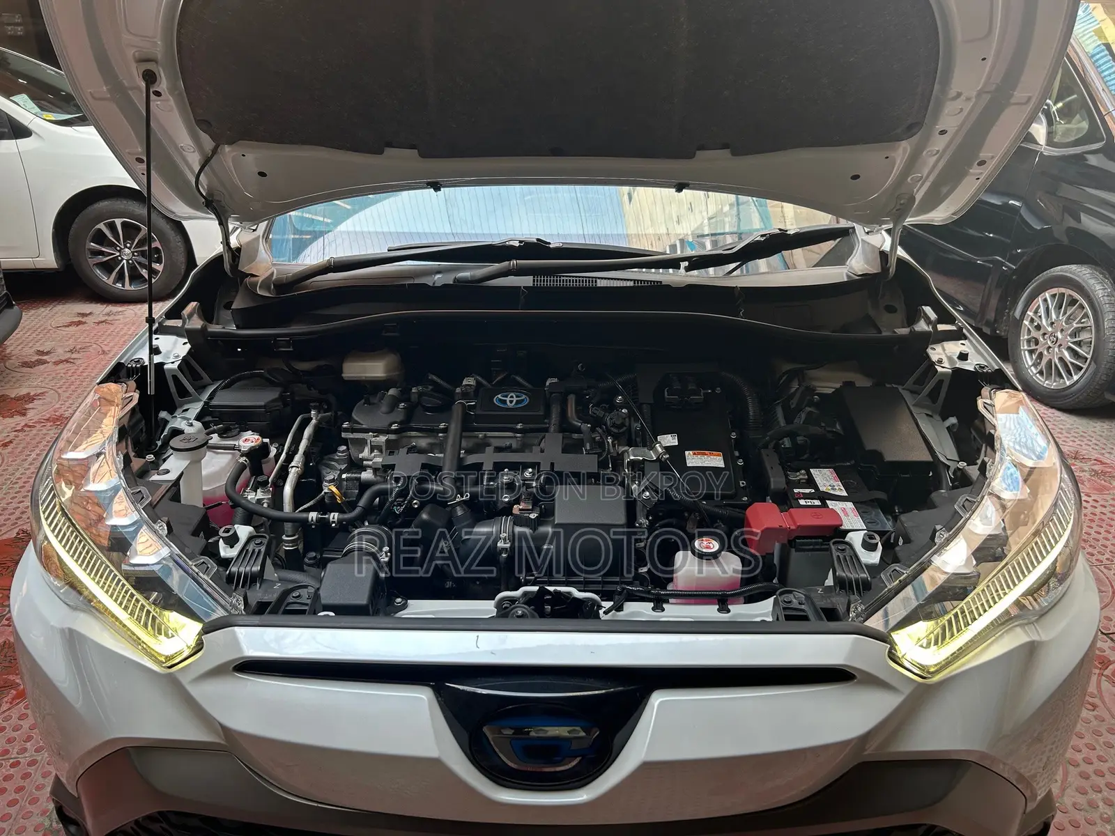 Toyota Corolla Cross Z PKG PEARL 2021
