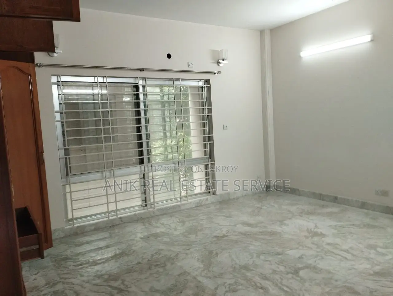 গুলশান ২-এ ভালো মানের ৩ বেডরুমের আনফার্নিশড ফ্ল্যাট ভাড়া