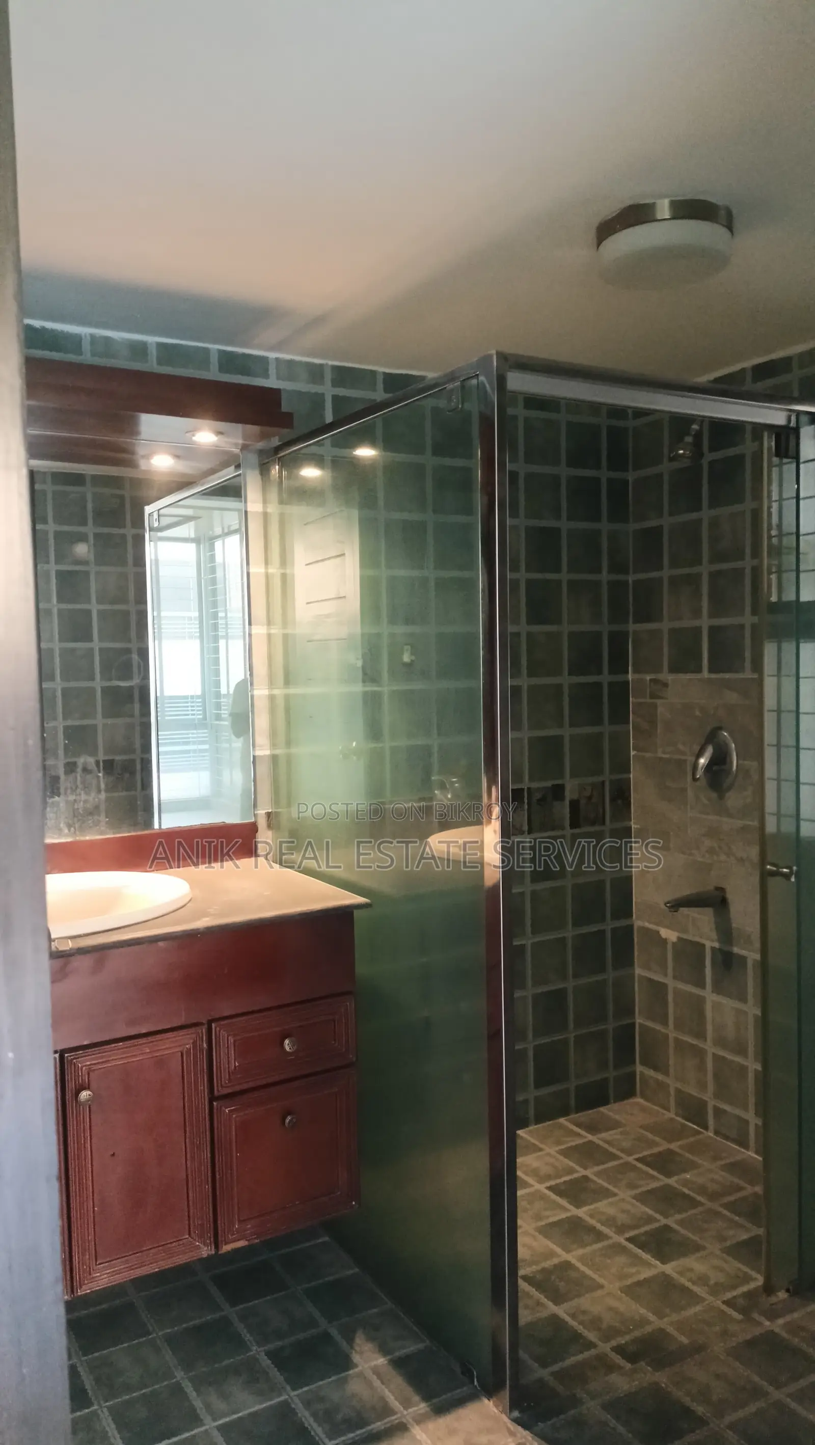 Good Quality 3 Bedroom Un Farnised Flat Rent At Gulshan 2