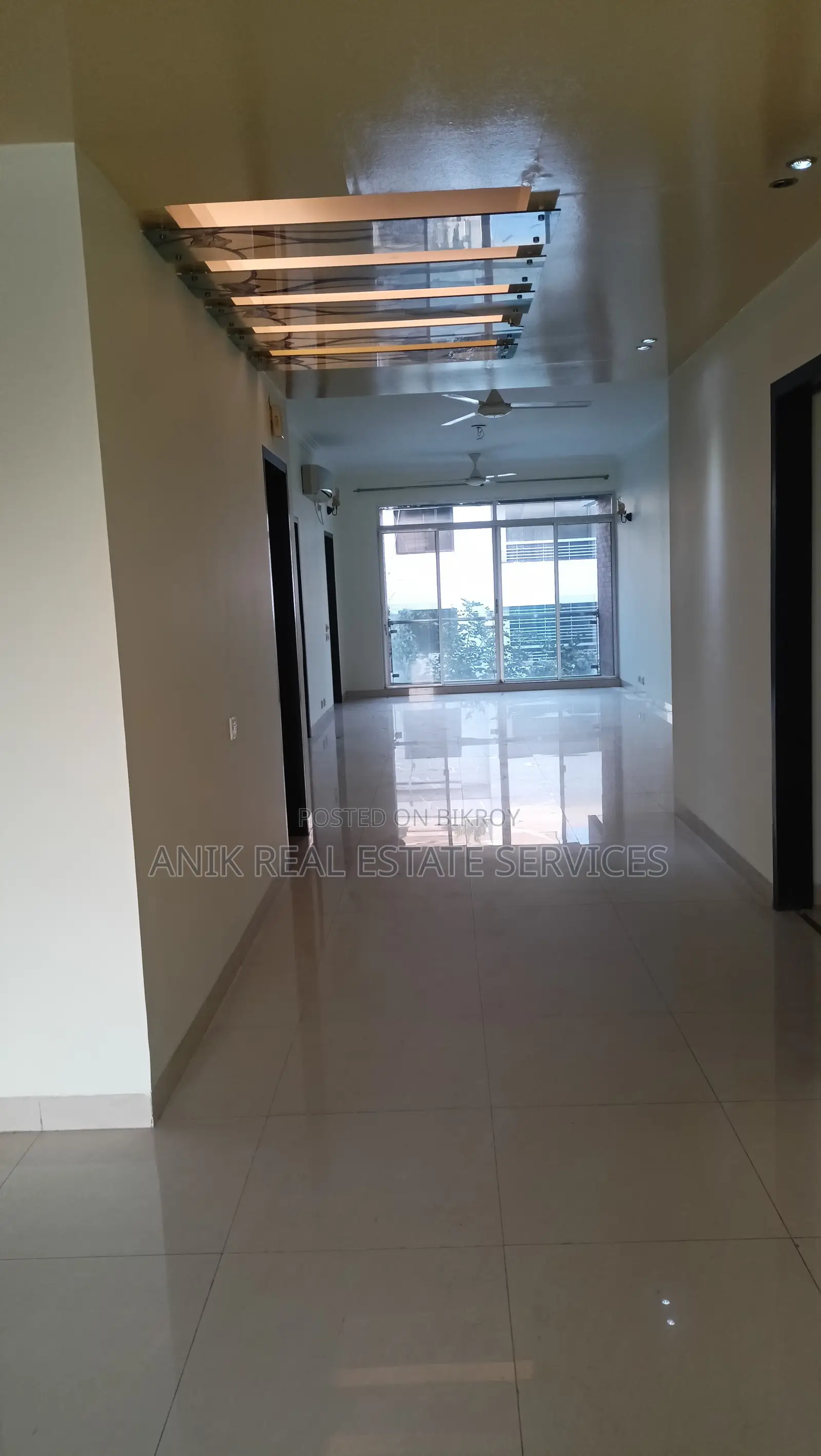 Good Quality 3 Bedroom Un Farnised Flat Rent At Gulshan 2